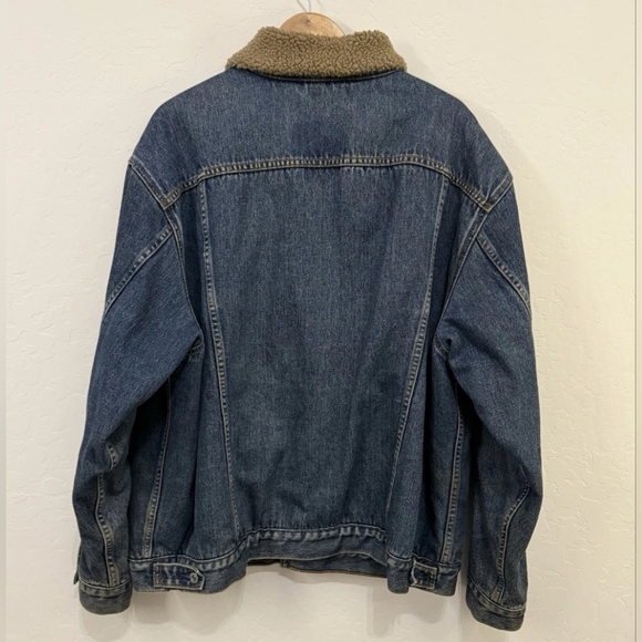 Vintage Levis Denim Trucker Jacket! Size XXL Amazing Condition! - Picture 2 of 6